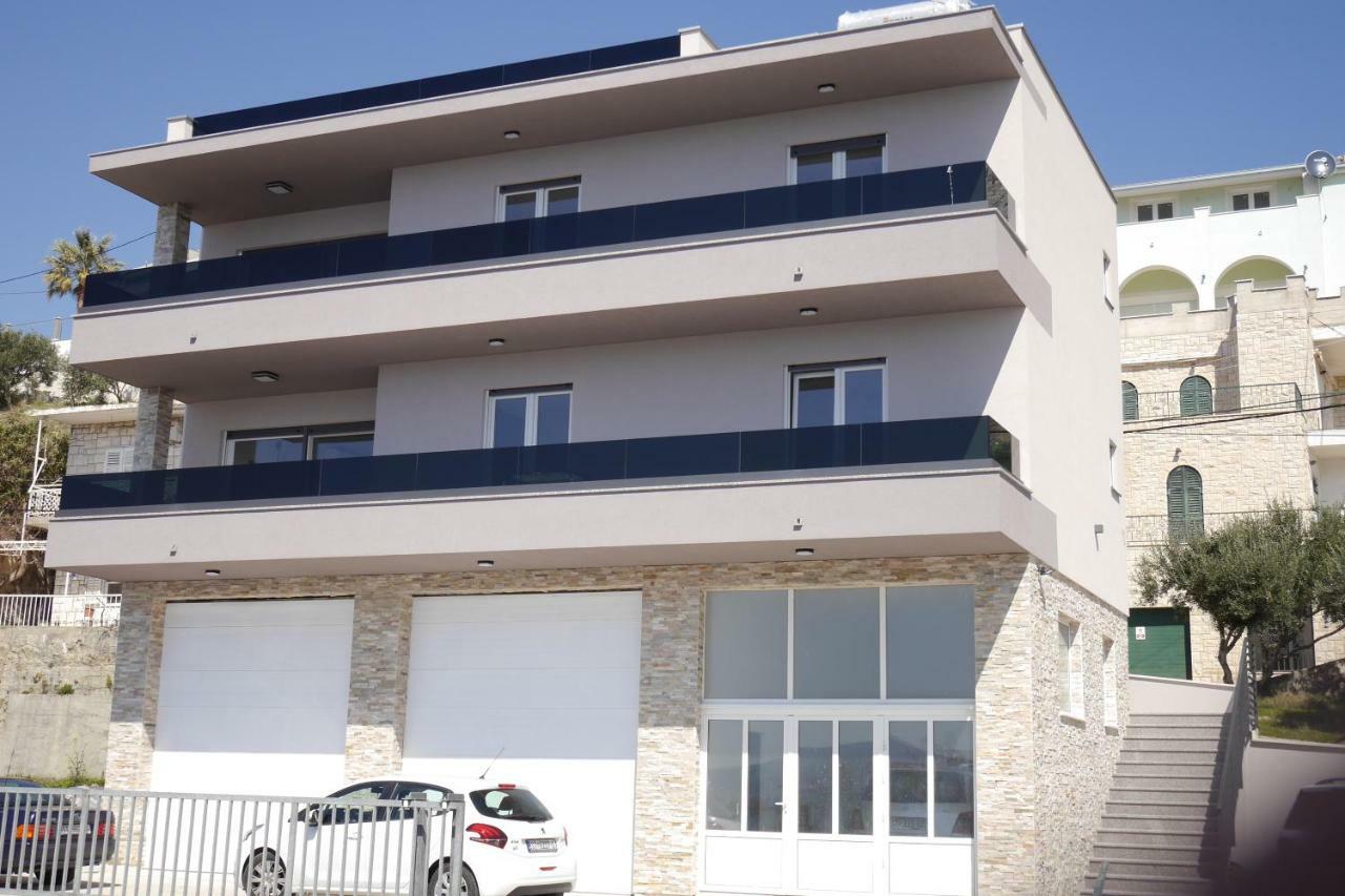 Luxury Apartments Beach Есенице Экстерьер фото