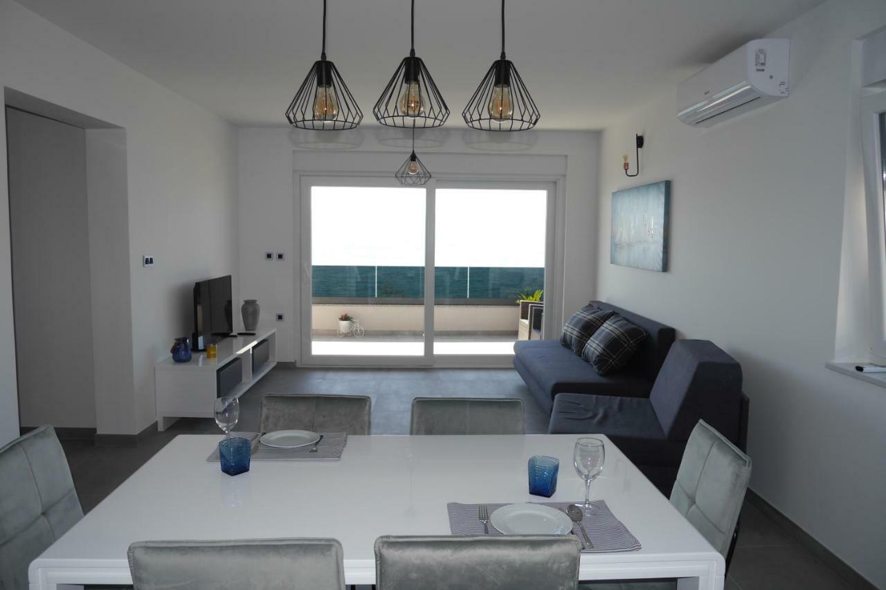 Luxury Apartments Beach Есенице Экстерьер фото