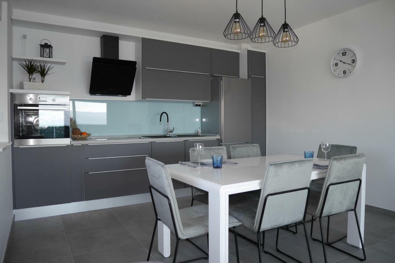 Luxury Apartments Beach Есенице Экстерьер фото