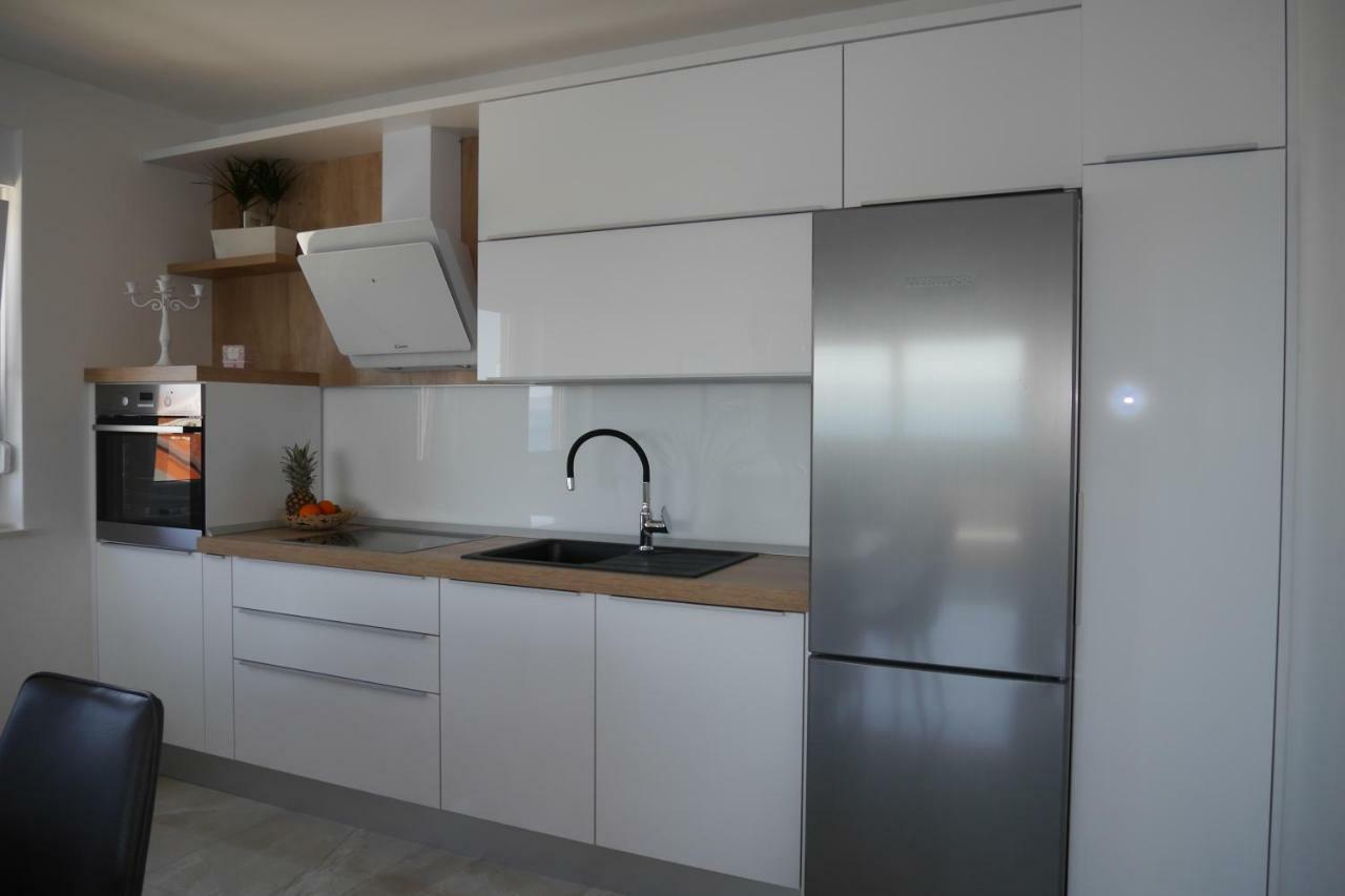 Luxury Apartments Beach Есенице Экстерьер фото