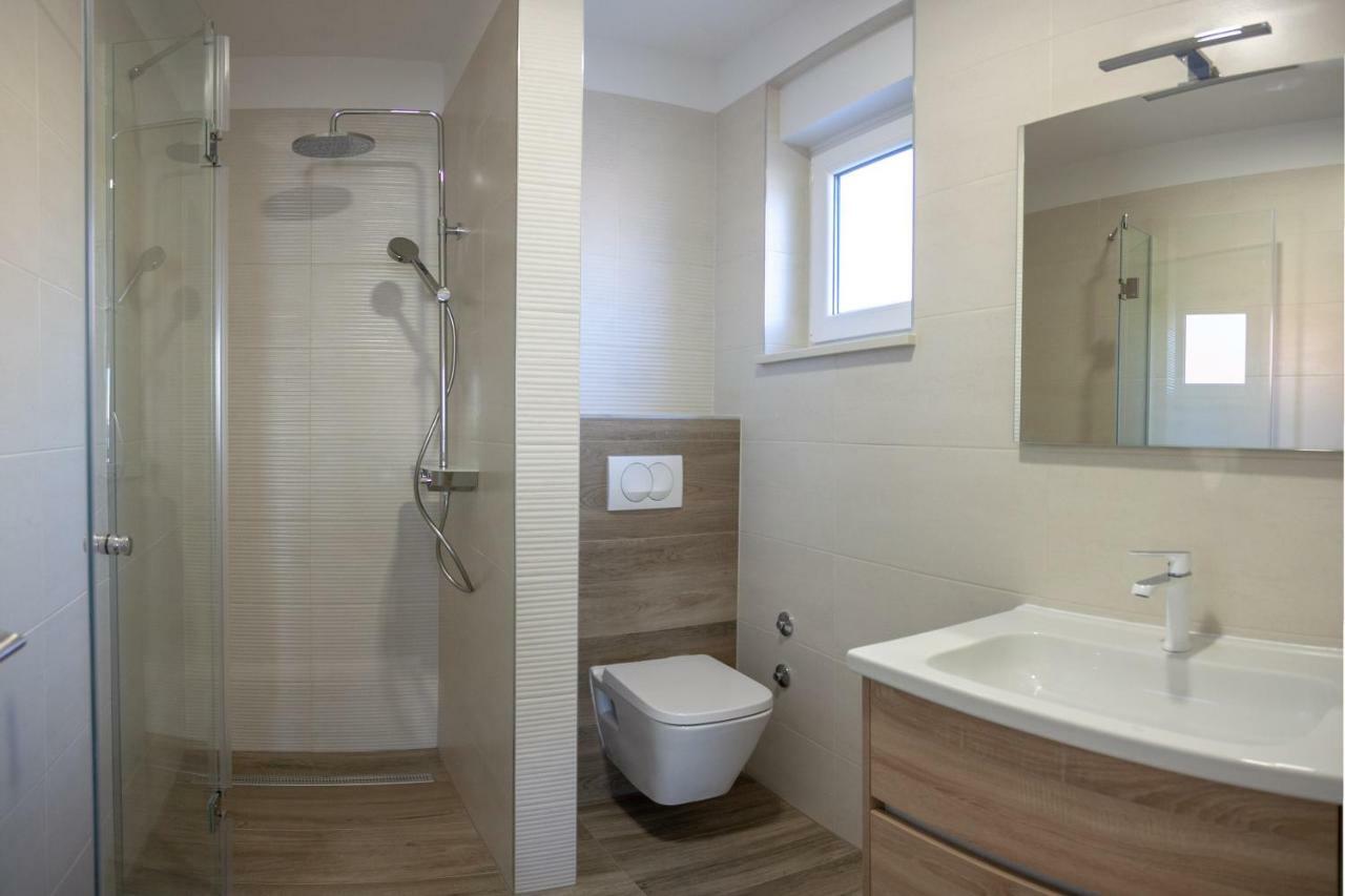 Luxury Apartments Beach Есенице Экстерьер фото